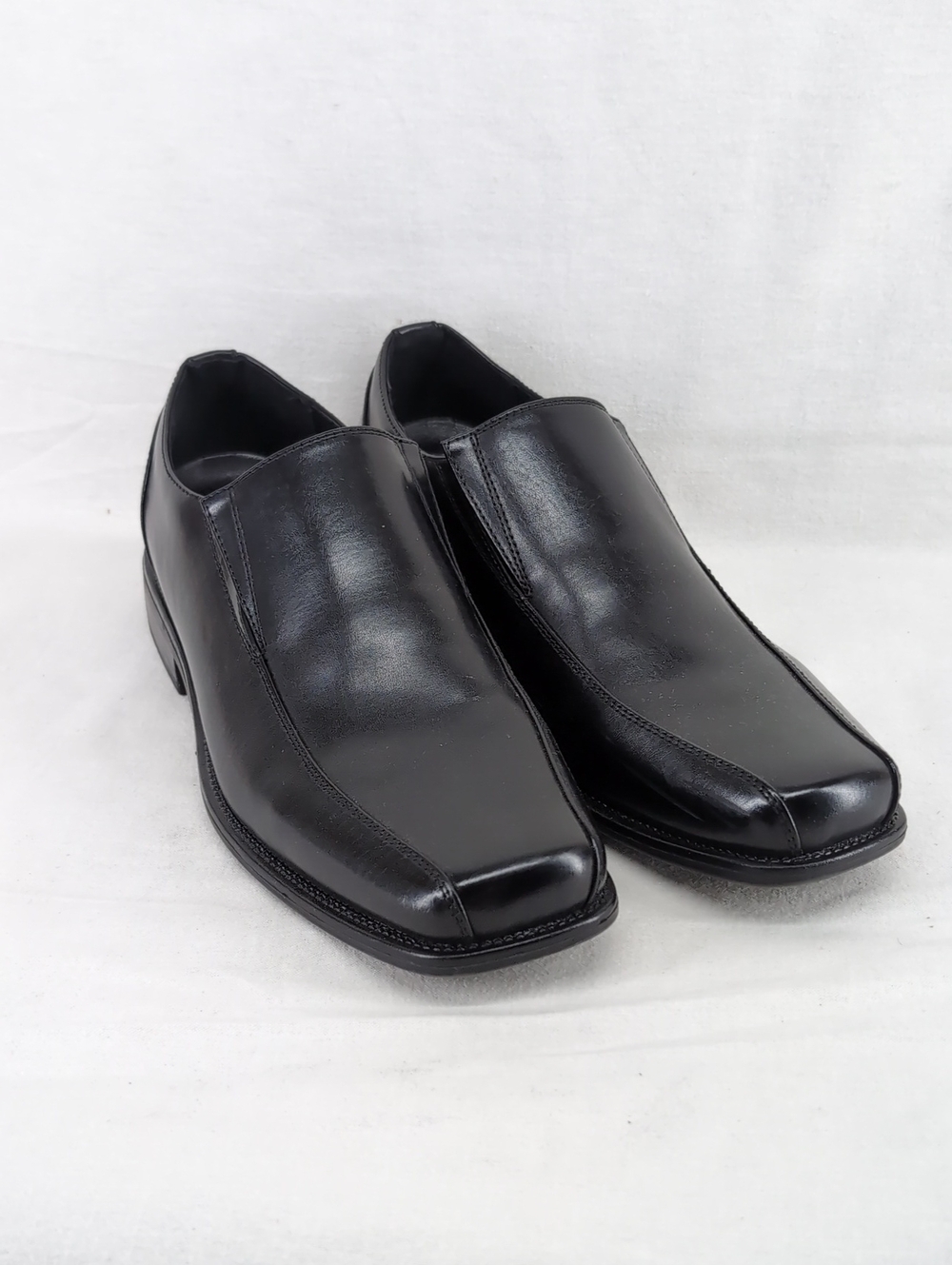 Men's Black Slip-On Leather Loafers - Sleek Office & Dress Shoes